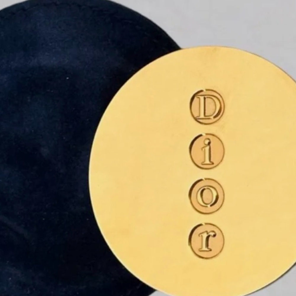 CHRISTIAN DIOR-VINTAGE 1980s GOLD-TONE VANITY POCKET MIRROR W/NAVY VELOUR POUCH